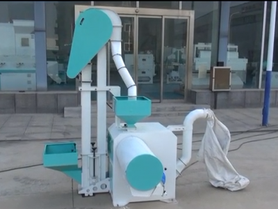 徐州15臺大豆脫皮機安裝調試現(xiàn)場